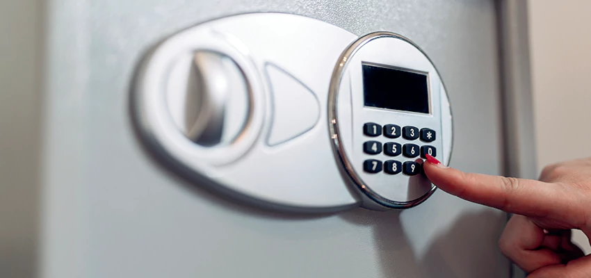 Jewelry Safe Cracking in Red Bluff, California