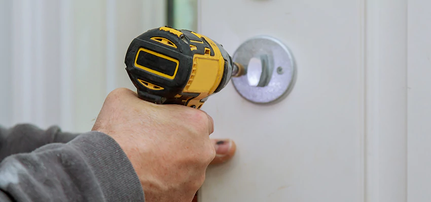 Street Locksmith For Smart Lock Repair in Red Bluff, CA